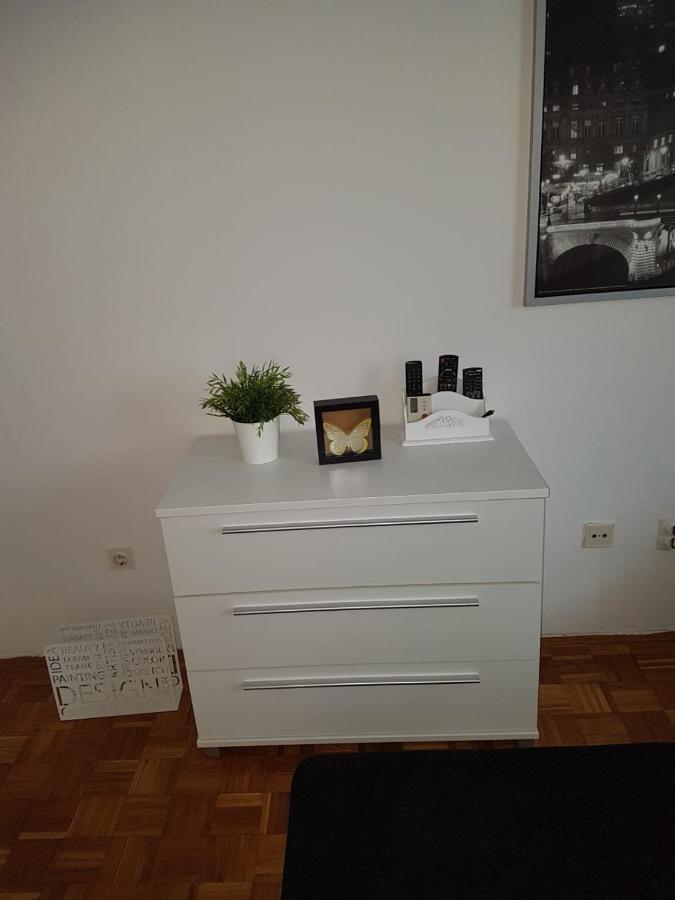 Apartment Noa พูลา ภายนอก รูปภาพ