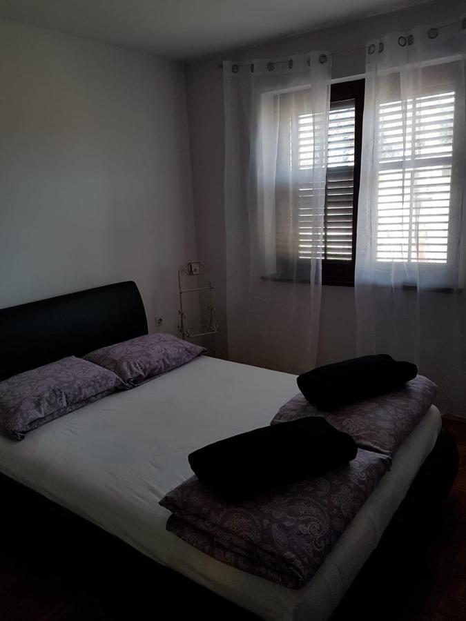 Apartment Noa พูลา ภายนอก รูปภาพ