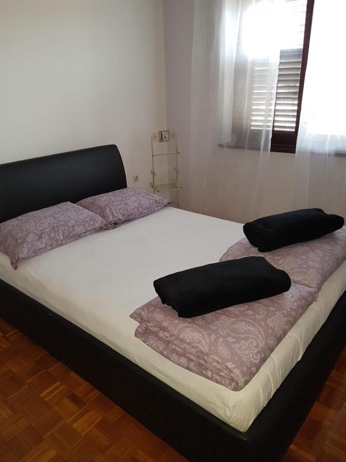 Apartment Noa พูลา ภายนอก รูปภาพ