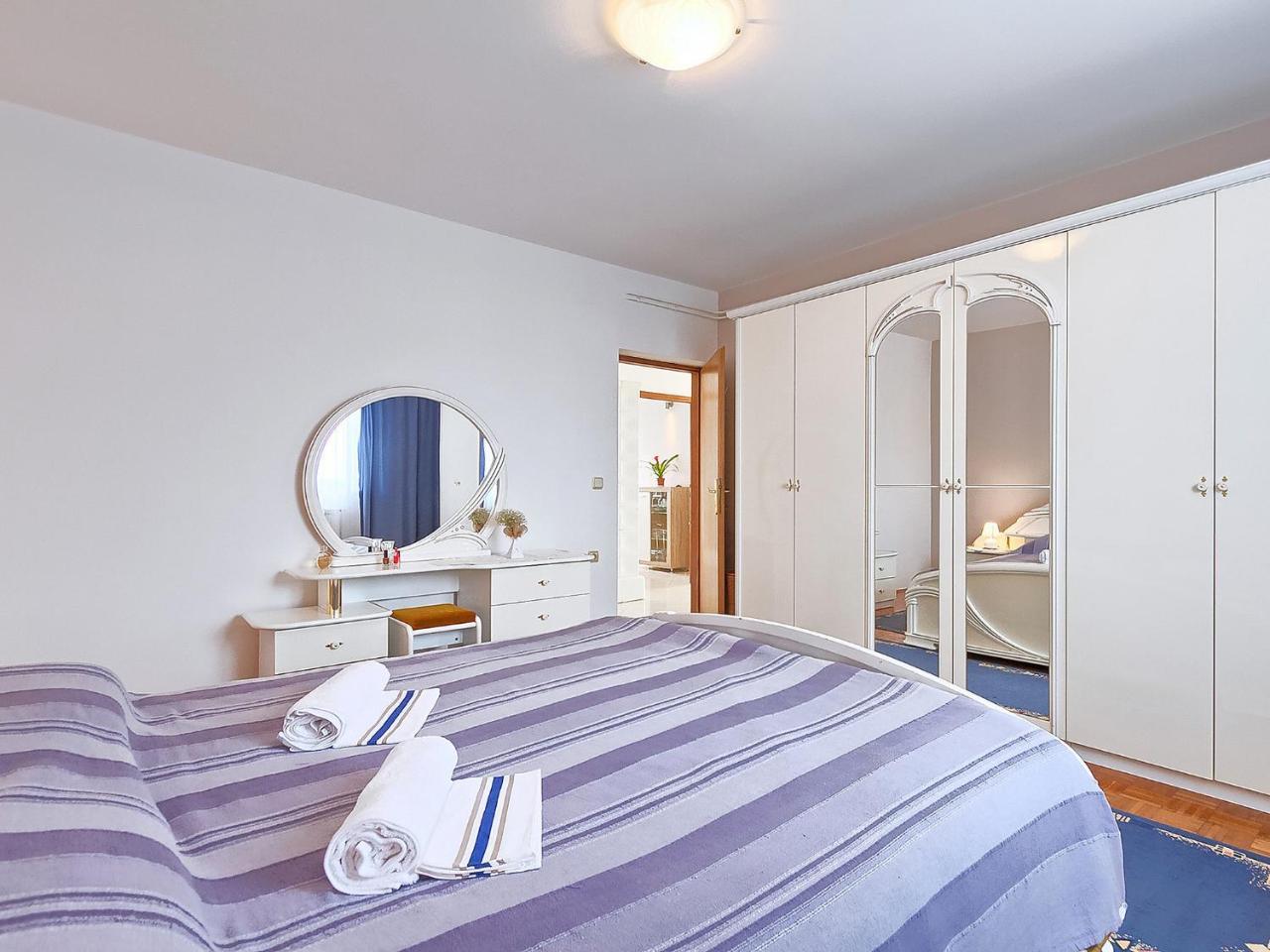 Apartment Noa พูลา ภายนอก รูปภาพ