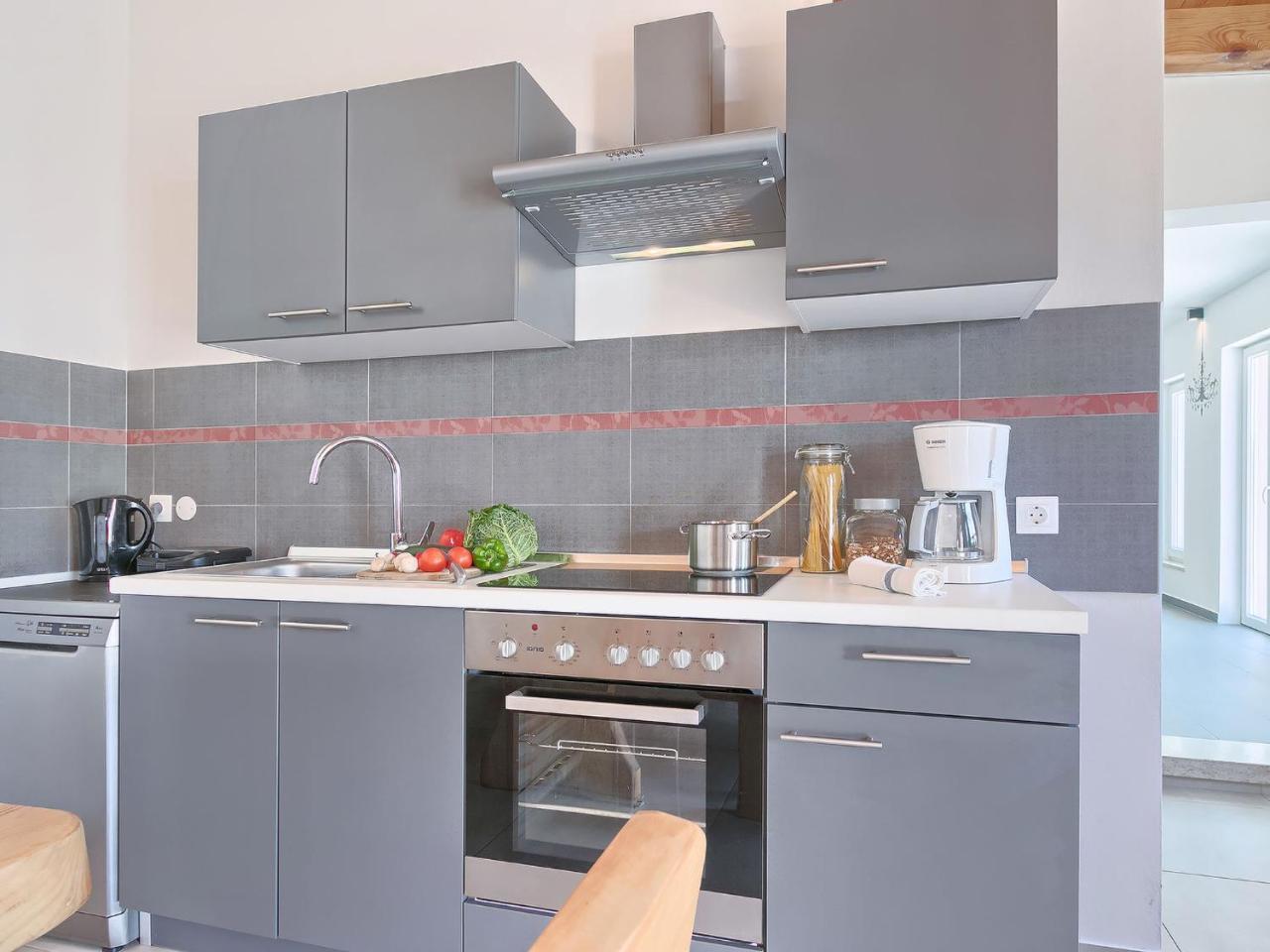 Apartment Noa พูลา ภายนอก รูปภาพ