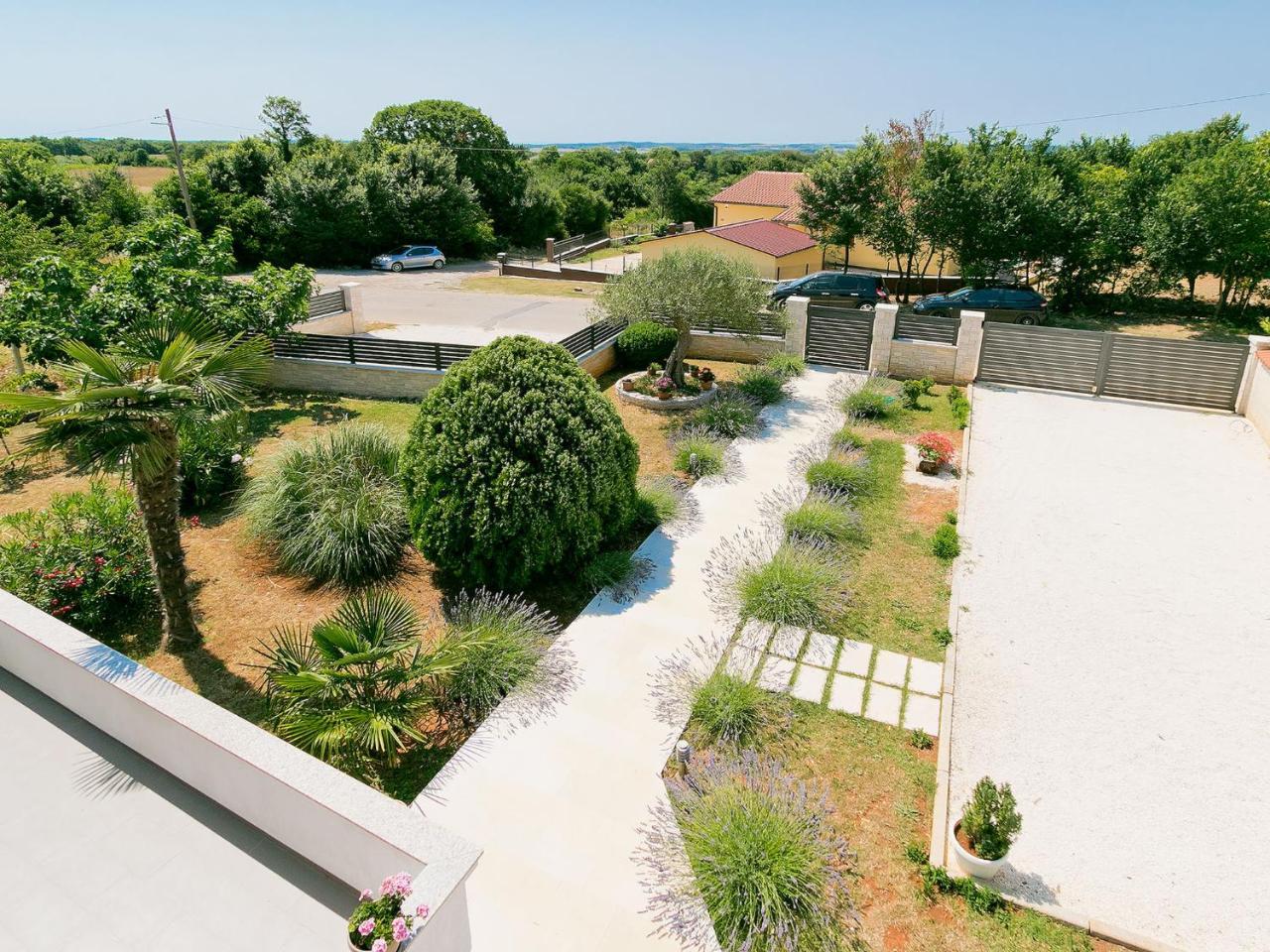 Apartment Noa พูลา ภายนอก รูปภาพ
