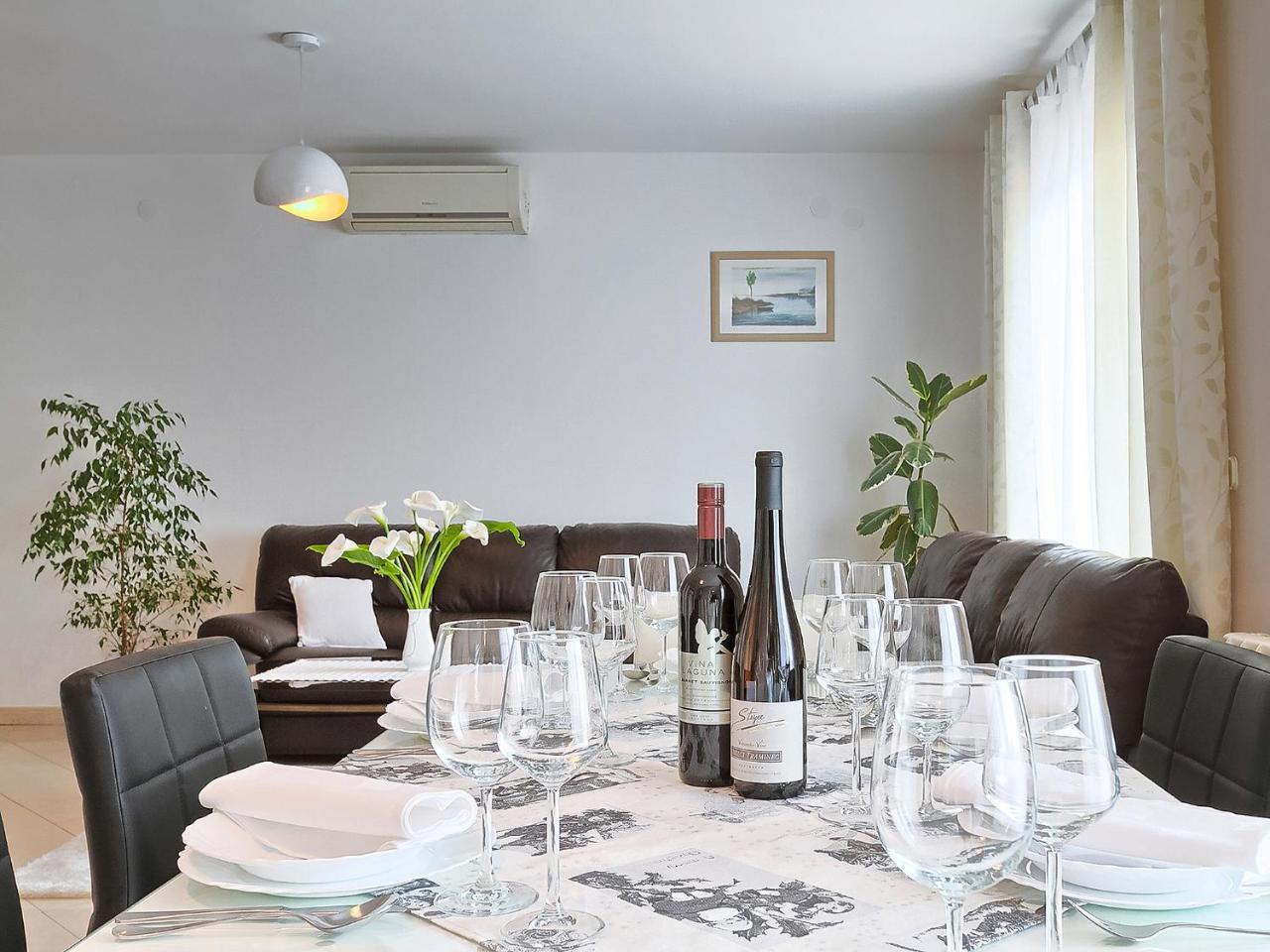 Apartment Noa พูลา ภายนอก รูปภาพ